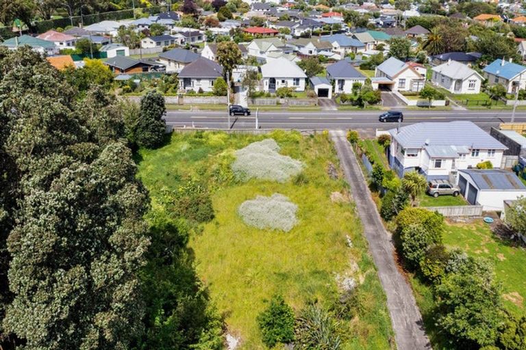 Photo of property in 43 Waihi Road, Hawera, 4610