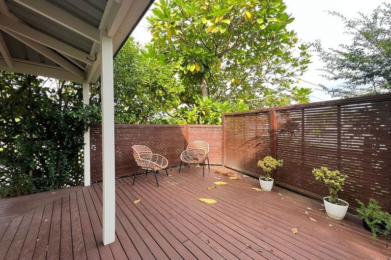Photo of property in 123 Beach Haven Road, Beach Haven, Auckland, 0626