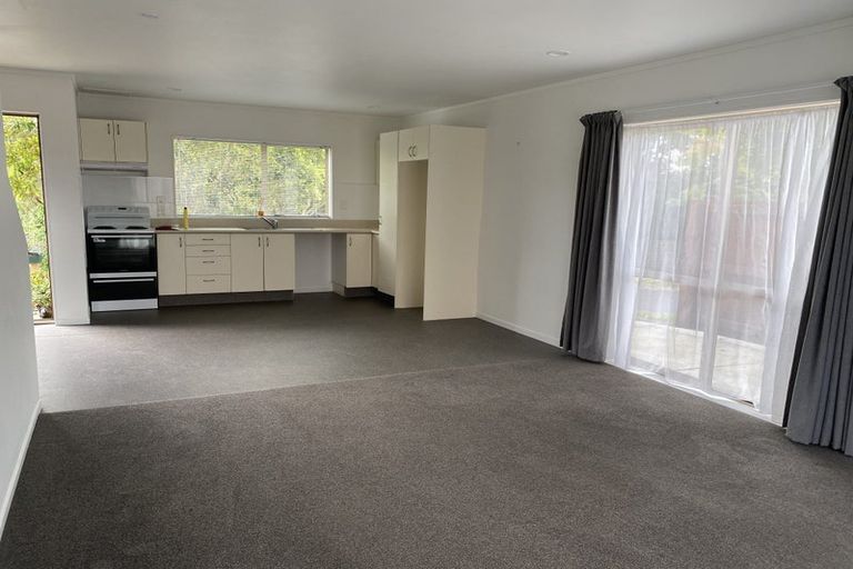 Photo of property in 12 Duxfield Drive, Ranui, Auckland, 0612