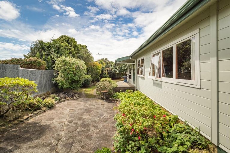 Photo of property in 2 Dalrymple Place, Marton, 4710