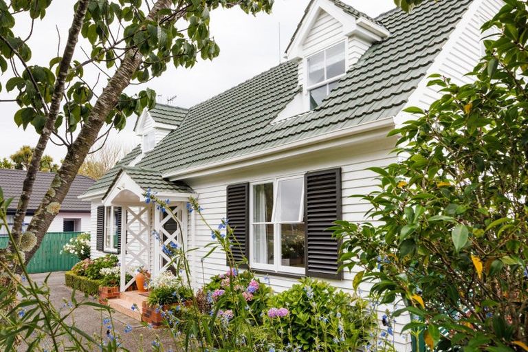 Photo of property in 5 Hardie Street, Hokowhitu, Palmerston North, 4410