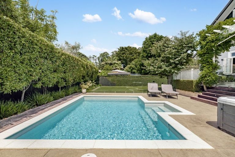 Photo of property in 60 Maungakiekie Avenue, Greenlane, Auckland, 1051