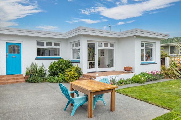 Photo of property in 53 Briggs Road, Mairehau, Christchurch, 8052