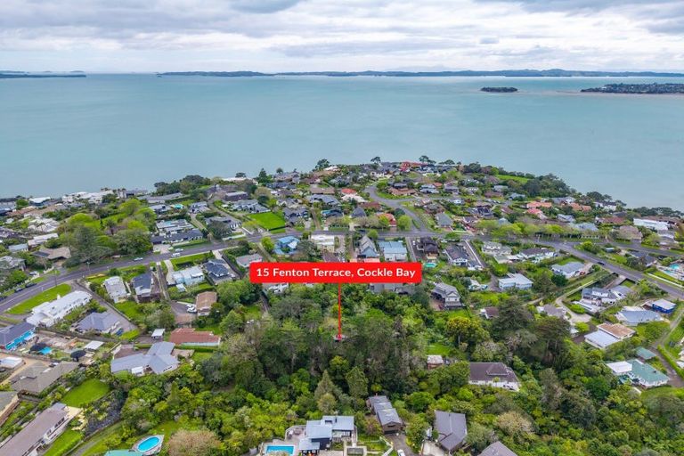 Photo of property in 15 Fenton Terrace, Cockle Bay, Auckland, 2014