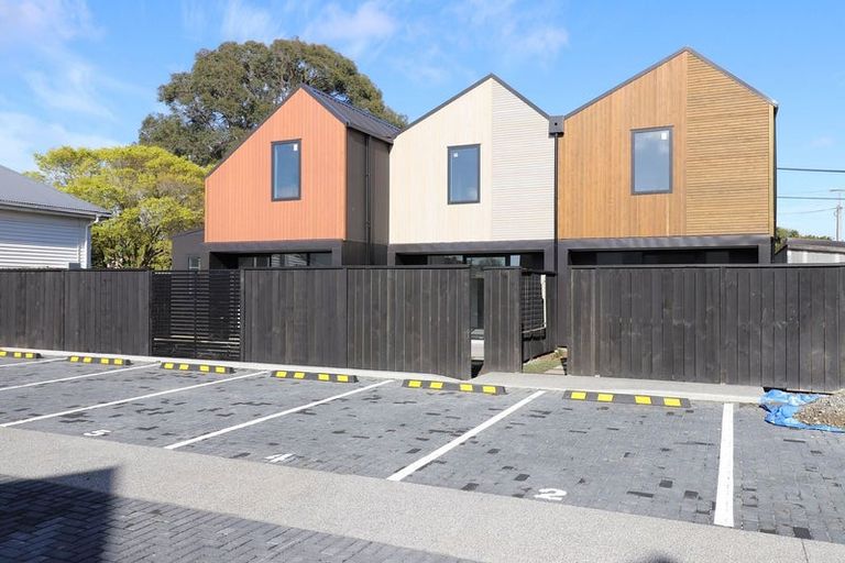 Photo of property in 5/6 Trent Street, Linwood, Christchurch, 8011