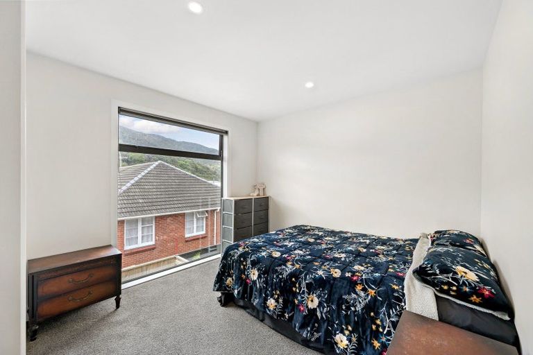 Photo of property in 2/5 Taine Street, Taita, Lower Hutt, 5011