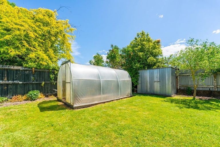 Photo of property in 12 Churchill Place, Waimate, 7924