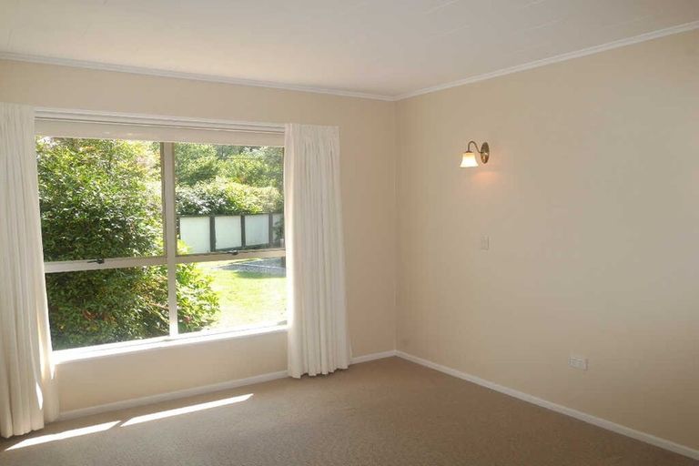 Photo of property in 9 Alexander Street, Waikanae, 5036