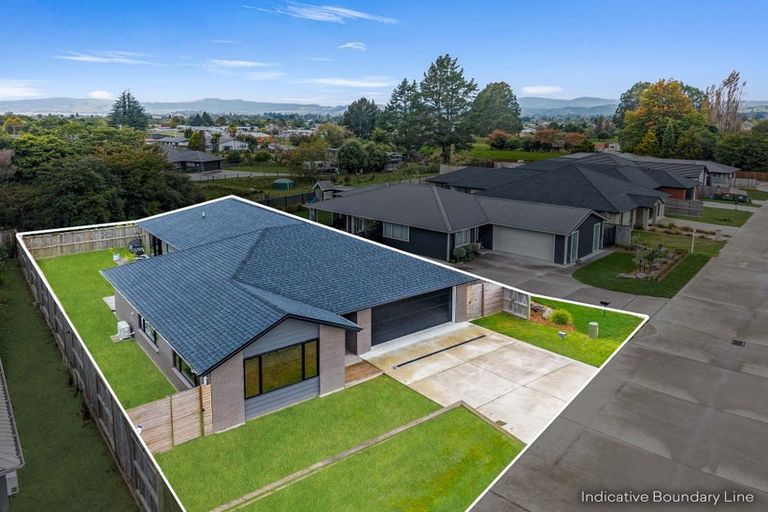 Photo of property in 19 Lloyd Crescent, Pukehangi, Rotorua, 3015