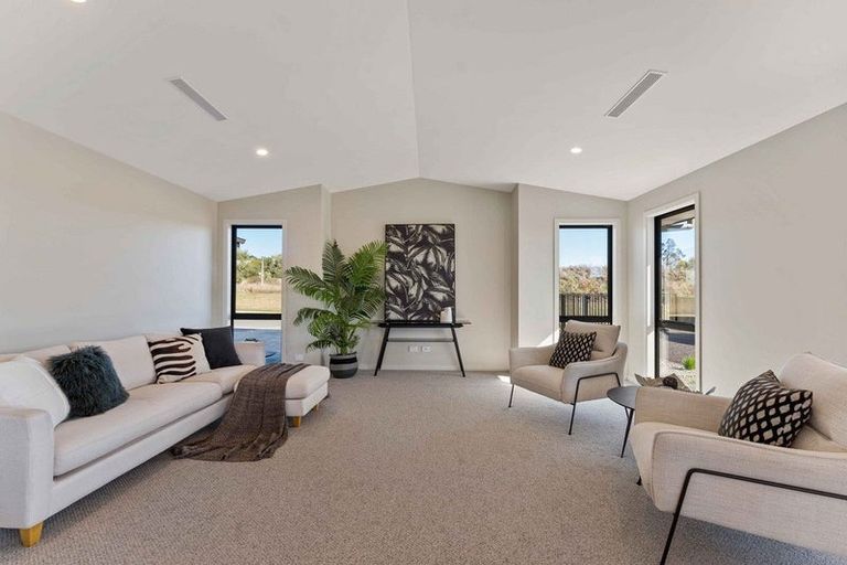 Photo of property in 30 Greenway Crescent, Hope, Richmond, 7020