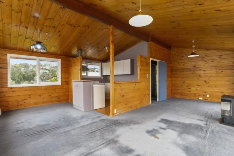Photo of property in 5 Elgin Place, Red Beach, 0932