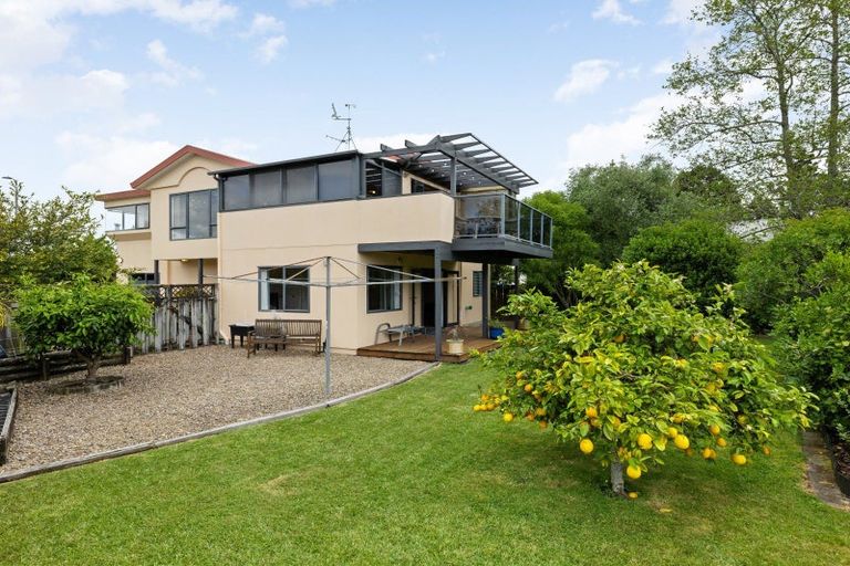 Photo of property in 14 Rimmington Drive, Hamilton Lake, Hamilton, 3204