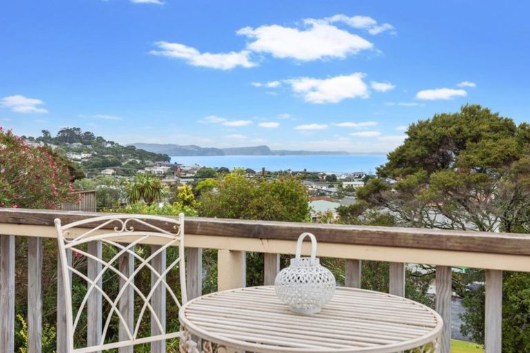 Photo of property in 35 Brightside Road, Stanmore Bay, Whangaparaoa, 0932