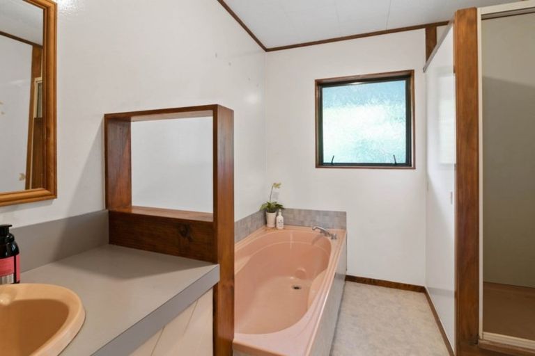 Photo of property in 38 Icarus Place, Sunnybrook, Rotorua, 3015