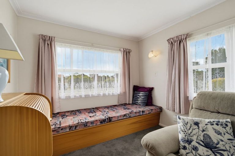 Photo of property in 15 Caxton Street, Onekawa, Napier, 4110