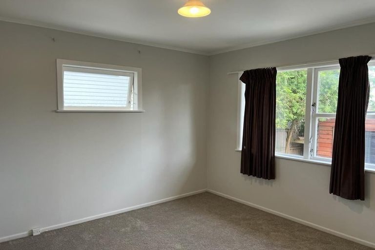 Photo of property in 37 Hilling Street, Titirangi, Auckland, 0604