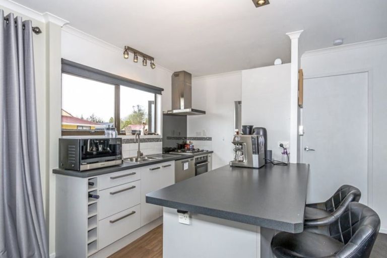 Photo of property in 23a Burnridge Place, Belfast, Christchurch, 8051