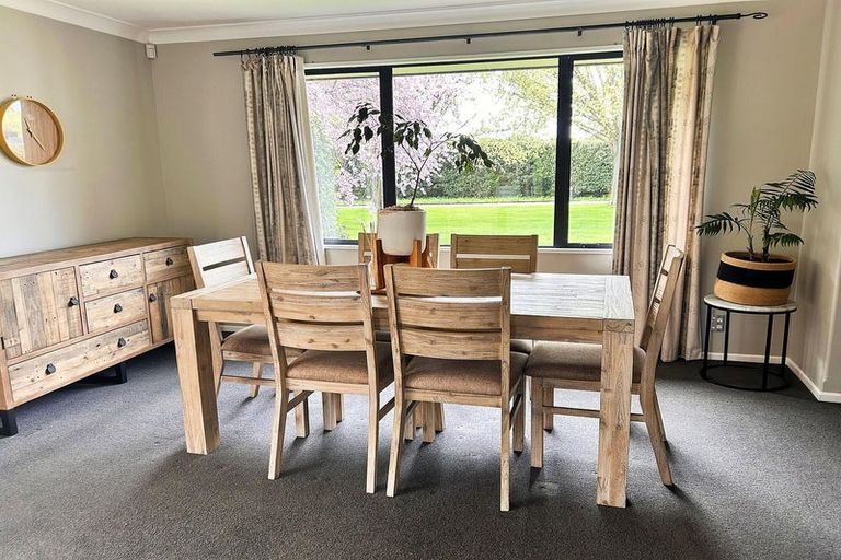 Photo of property in 290 Queen Elizabeth Ii Drive, Mairehau, Christchurch, 8052