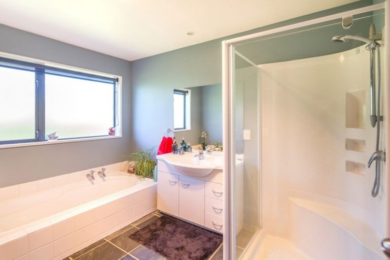 Photo of property in 12 Parkside Crescent, Northwood, Christchurch, 8051