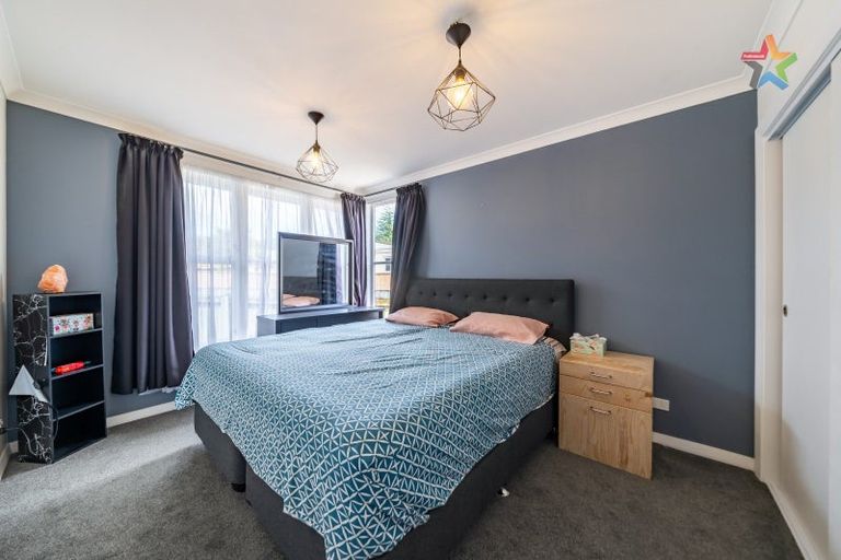 Photo of property in 14 Young Grove, Stokes Valley, Lower Hutt, 5019