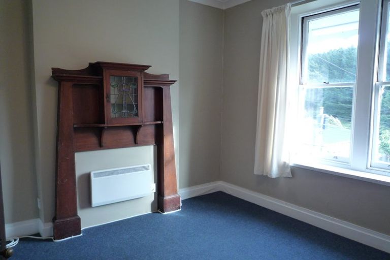 Photo of property in 19 Royal Street, Berhampore, Wellington, 6023