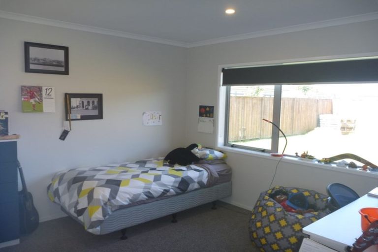 Photo of property in 14 Malbec Place, Huapai, Kumeu, 0810