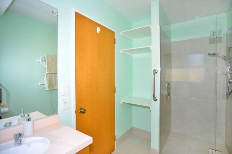 Photo of property in 105 Waimairi Road, Ilam, Christchurch, 8041