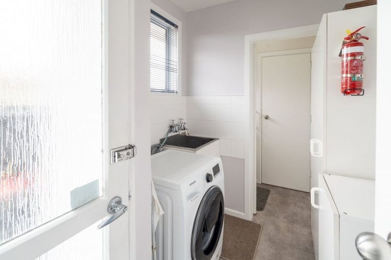 Photo of property in 12 Cowper Place, Avondale, Christchurch, 8061