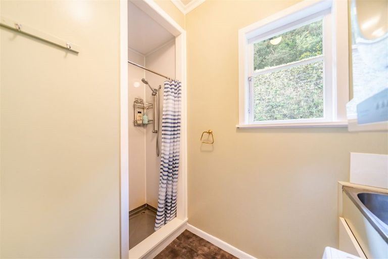 Photo of property in 104 Akatarawa Road, Birchville, Upper Hutt, 5018