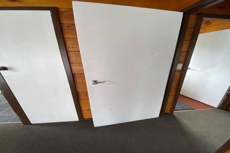 Photo of property in 3/89 Pinehaven Road, Pinehaven, Upper Hutt, 5019