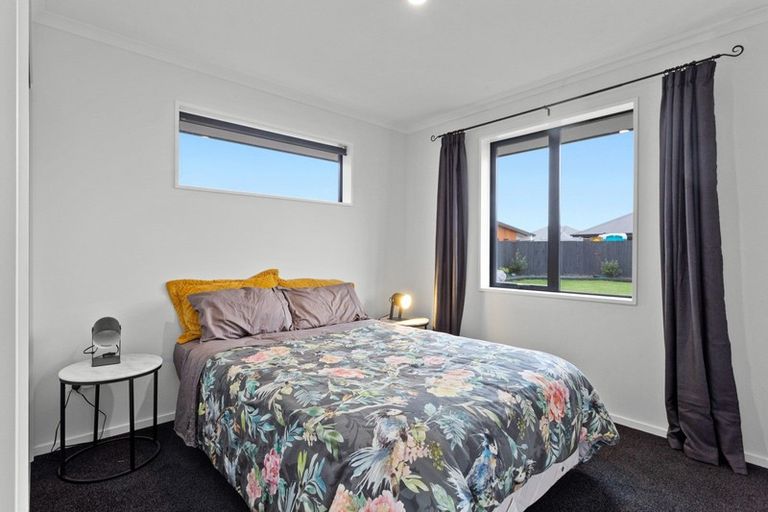 Photo of property in 62 Petries Road, Woodend, 7610