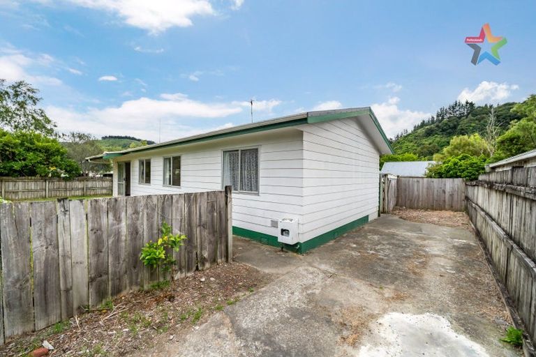 Photo of property in 3 Moonstone Grove, Birchville, Upper Hutt, 5018