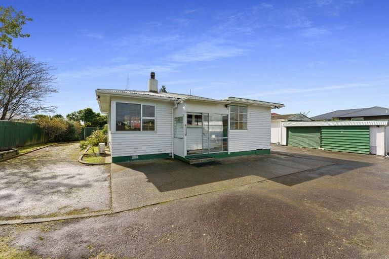 Photo of property in 16 Rimu Street, Otaki, 5512