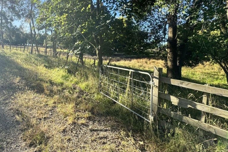 Photo of property in 70 Te Whanga Road, Levin, 5572