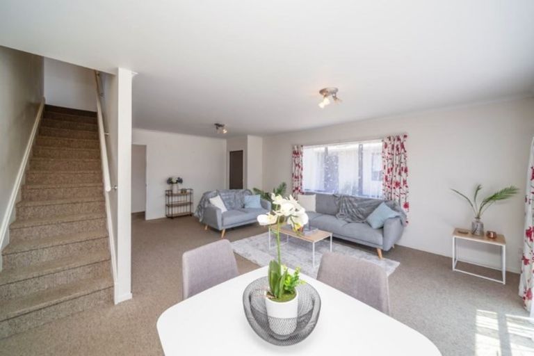 Photo of property in 1/253 Saint Aubyn Street, New Plymouth, 4310