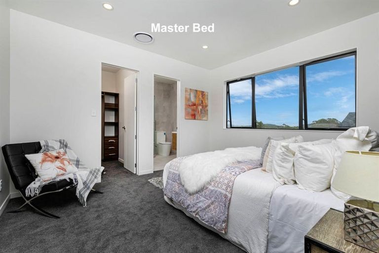 Photo of property in 19 Tautoru Avenue, Orewa, 0931