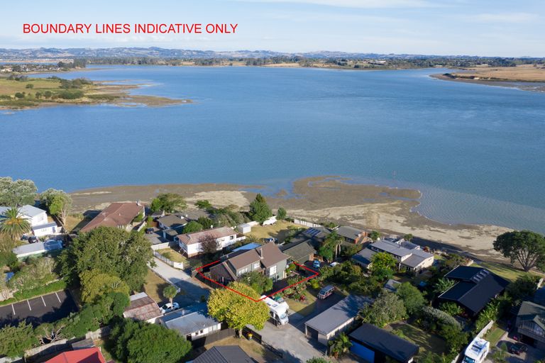 Photo of property in 13a Lawson Way, Weymouth, Auckland, 2103