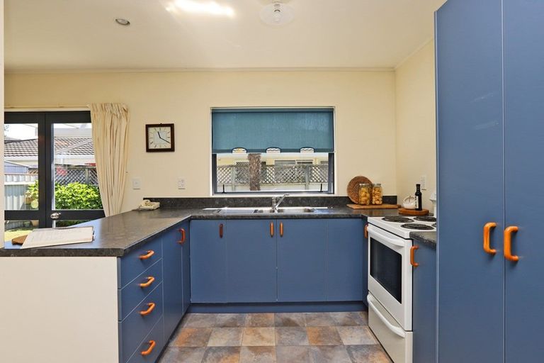 Photo of property in 207 Knight Street, Hastings, 4122