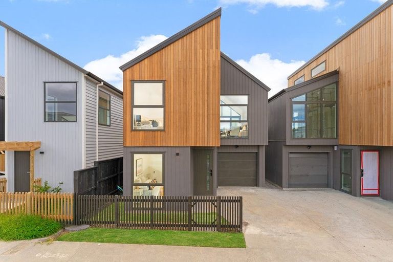 Photo of property in 14 Kiokio Street, Long Bay, Auckland, 0630