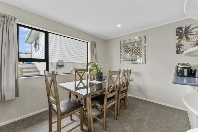 Photo of property in 36 Northumberland Street, Cannons Creek, Porirua, 5024