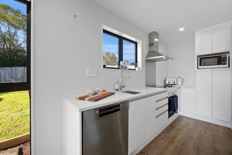 Photo of property in 18 Taupata Lane, Helensville, 0800