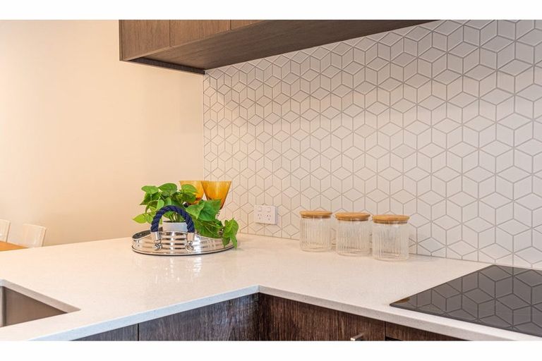 Photo of property in 2/77 Deans Avenue, Riccarton, Christchurch, 8011