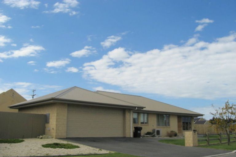 Photo of property in 23 Panckhurst Drive, Woodend, 7610