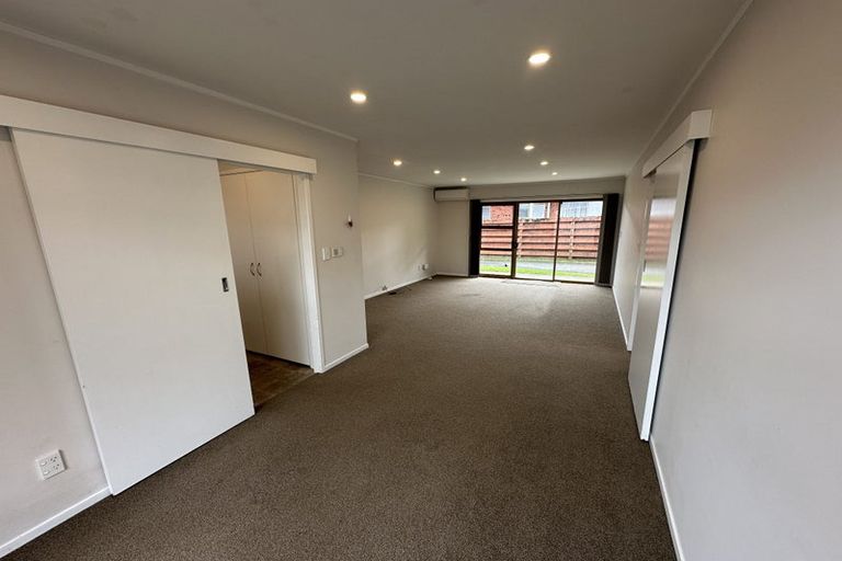 Photo of property in 2/78 Prince Regent Drive, Half Moon Bay, Auckland, 2012