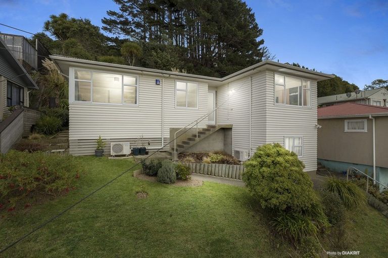 Photo of property in 34 Arapiko Street, Johnsonville, Wellington, 6037