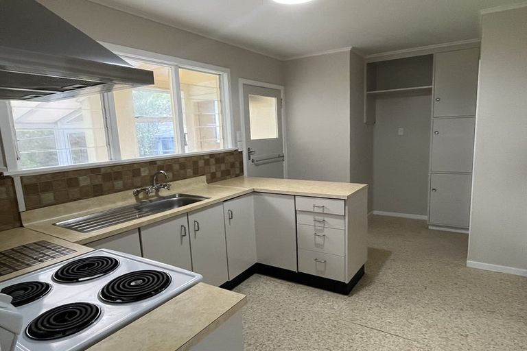 Photo of property in 38 Long Melford Road, Awapuni, Palmerston North, 4412