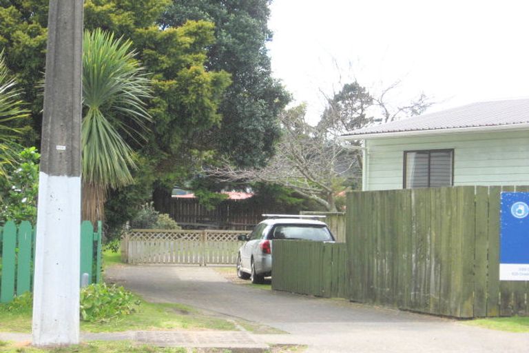 Photo of property in 102a Ocean Road, Whangamata, 3620