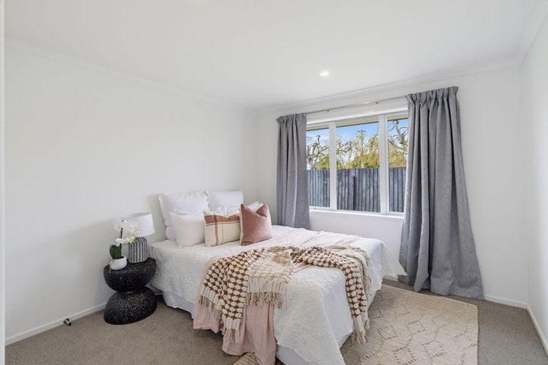 Photo of property in 10a Manahi Place, Woodend, 7610