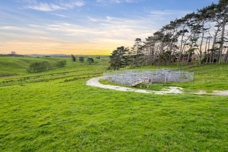 Photo of property in 122 Evans Road, Papamoa Beach, Papamoa, 3118