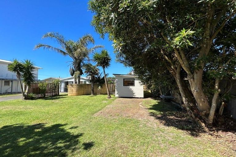 Photo of property in 1186 Papamoa Beach Road, Papamoa Beach, Papamoa, 3118